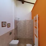 Sotto La Rocca Фермерский дом